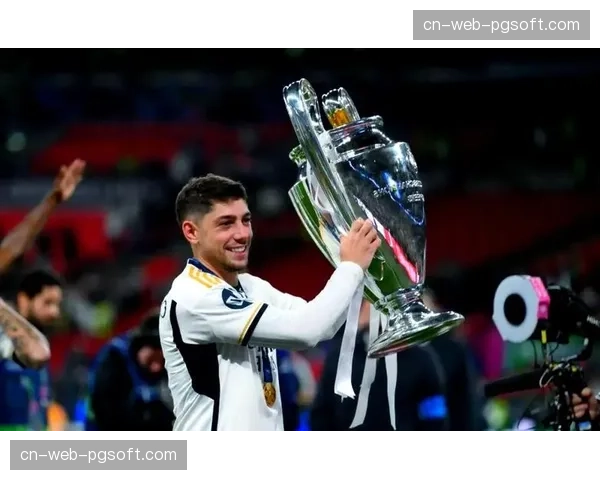 从替补到核心,巴尔韦德成长为皇马中场新领袖 从替补到核心,巴尔韦德成长为皇马中场新领袖