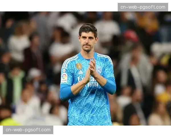 库尔图瓦康复训练中，无缘随队赴慕尼黑助威